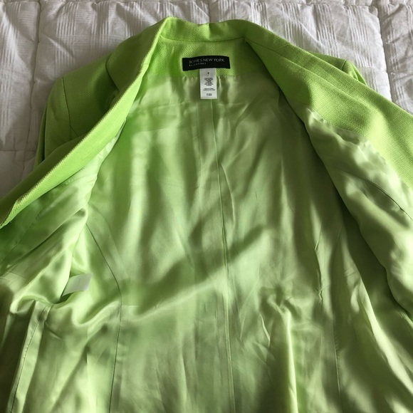 🍏Stunning Jacket from Jones New York Essentials🍏 - Picture 8 of 9